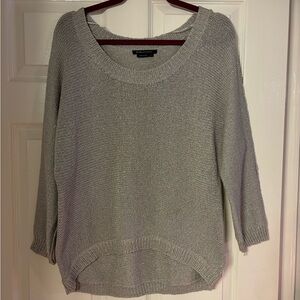 BCBGMAXAZRIA Grey Long Sleeve Sweater in size XL